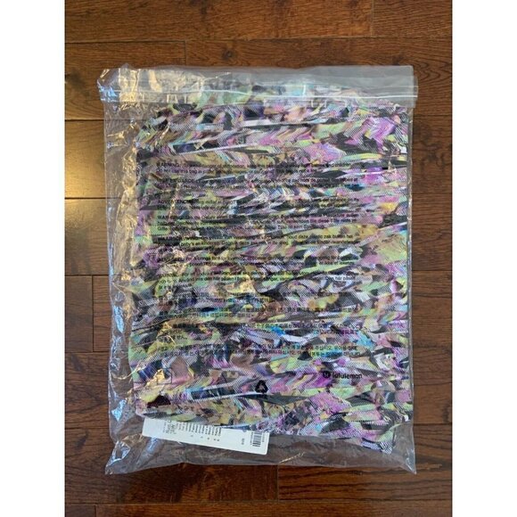 Lululemon Size 6 Run Off Route Tank SEAWHEEZE 2020 Super Sonic Alpine Multi - Picture 4 of 4